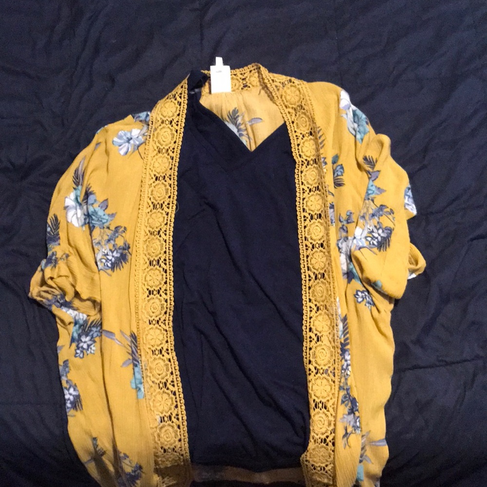 Two piece floral short sleeve shirt